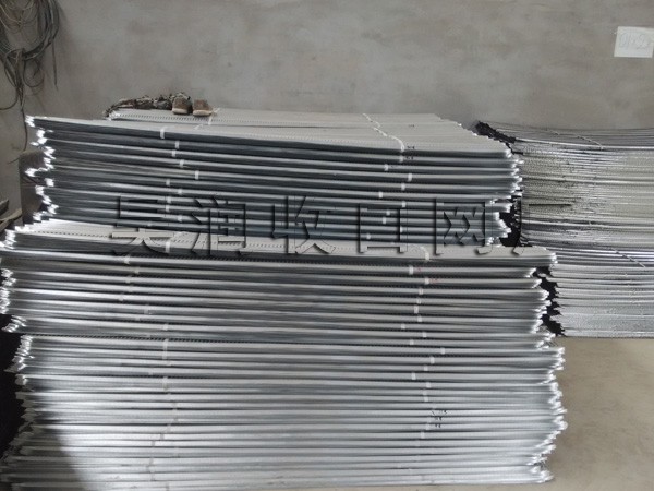 北京定购的2000片0.2厚镀锌板快易收口网已发货